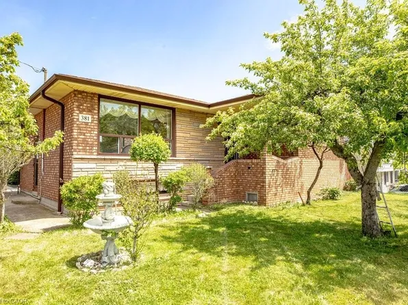 381 Red Oak Ave, Hamilton, ON L8E 2C5