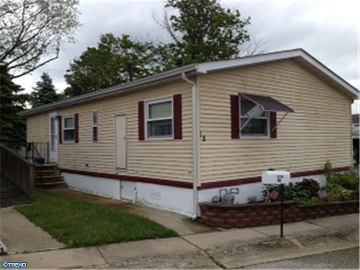2nd image of 50 Meadowlark Ave