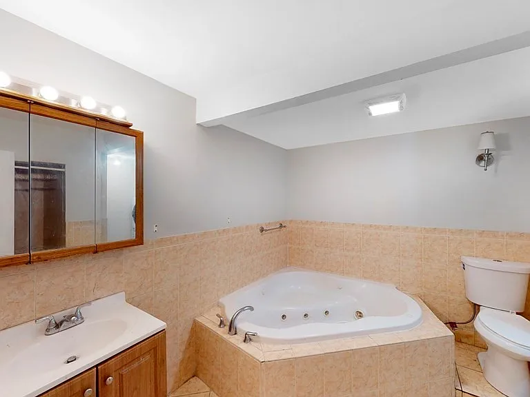 2 Moreland St #1 — Photo 24
