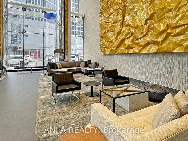 10 York St #5608 — Photo 7