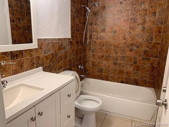 4th image of 2175 NE 170th St APT 106
