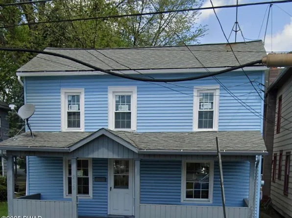 219 4th St, Honesdale, PA 18431