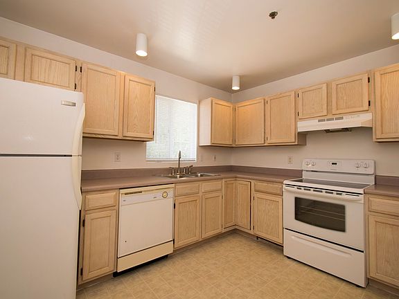 2nd image of 1117 Plymouth Dr #298
