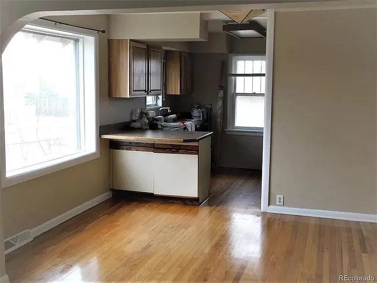 4701 S Logan St — Photo 11
