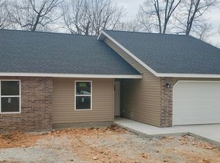 2006 Sally Ann Ave, Neosho, MO 64850