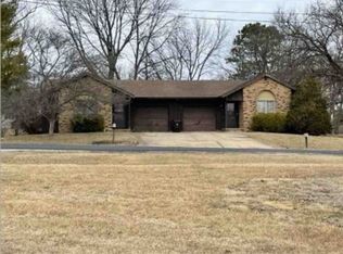 711 W Hampshire Rd, Peoria, IL 61614