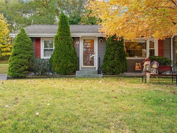 179 Piedmont St, Woonsocket, RI 02895