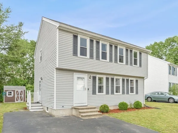 3 Lamplighter Ln, North Chelmsford, MA 01863