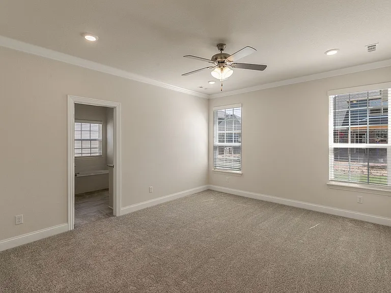 411 Linda Ln — Photo 19