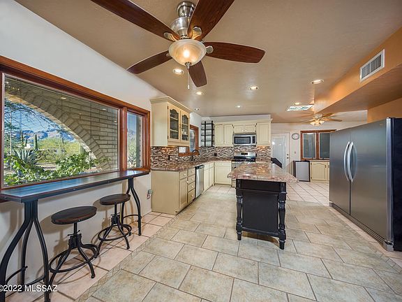 4th image of 3840 N Tres Lomas Dr