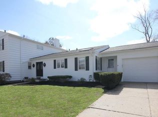 66 Tobey Ln, Dartmouth, MA 02747