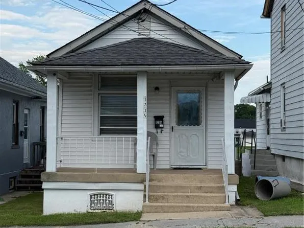1235 S Front St, Allentown, PA 18103