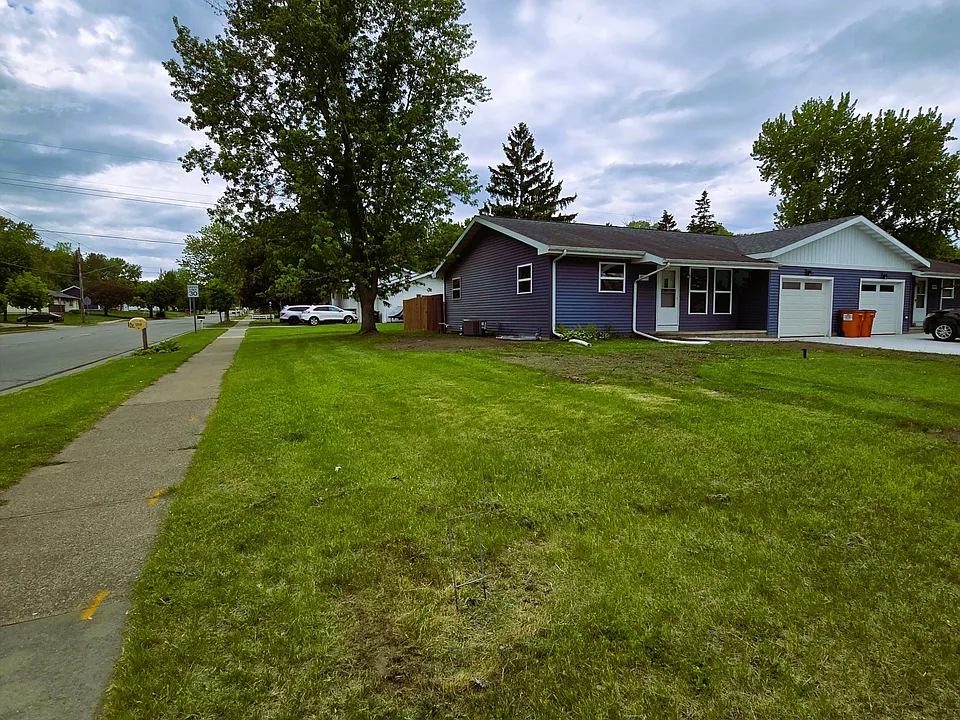 2941 Leslie Ln #2941