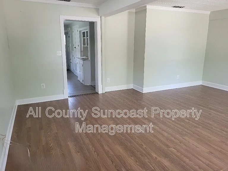 905 Lotus Path — Photo 7