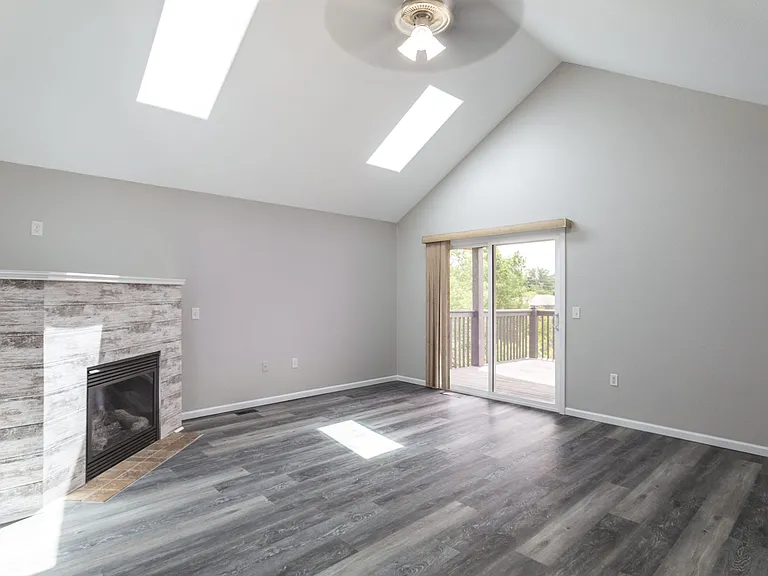 1479 Legends Cir — Photo 4