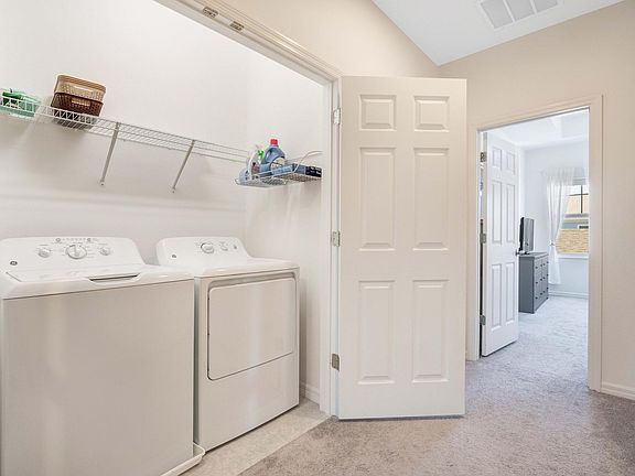 3rd image of 8184 Mosaic Ln #8184