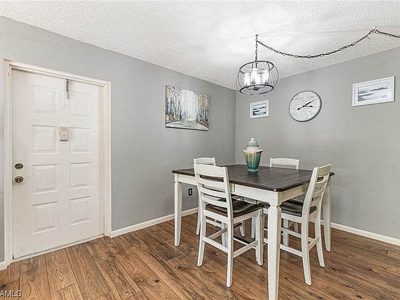 5th image of 9650 Green Cypress Ln APT 15