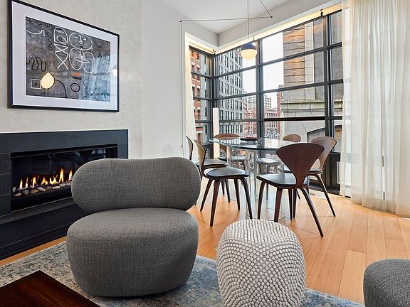 5th image of 580 Washington St #302