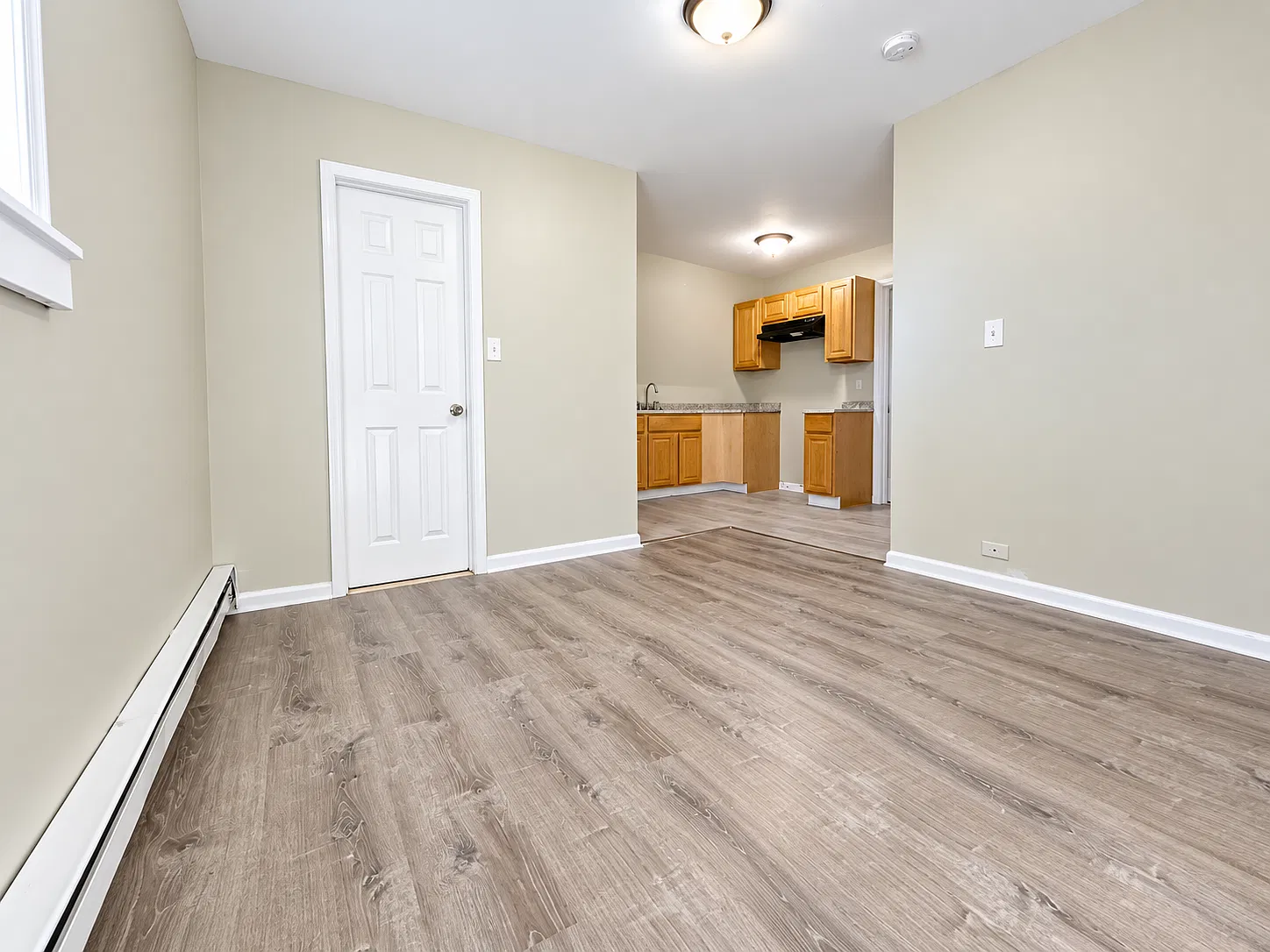1 bed, 850 sqft, $1,445 — Photo 4