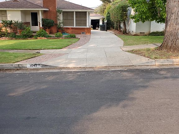 2nd image of 1047 Iliff St