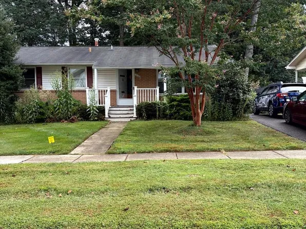 14103 Chadwick Ln, Rockville, MD 20853