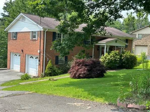 369 Old Mill Rd, Beckley, WV 25801