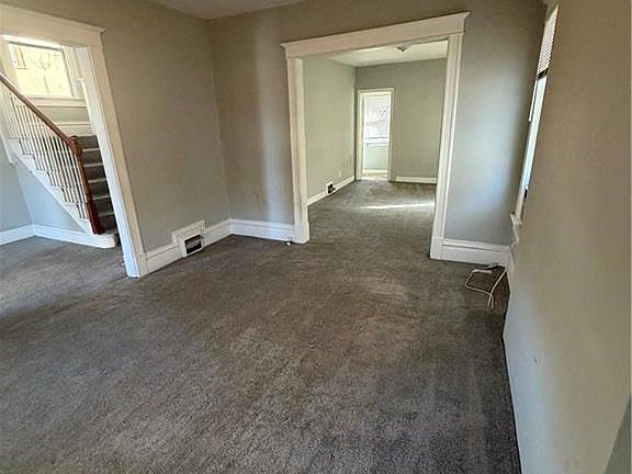 2nd image of 3009 Garfield Ave