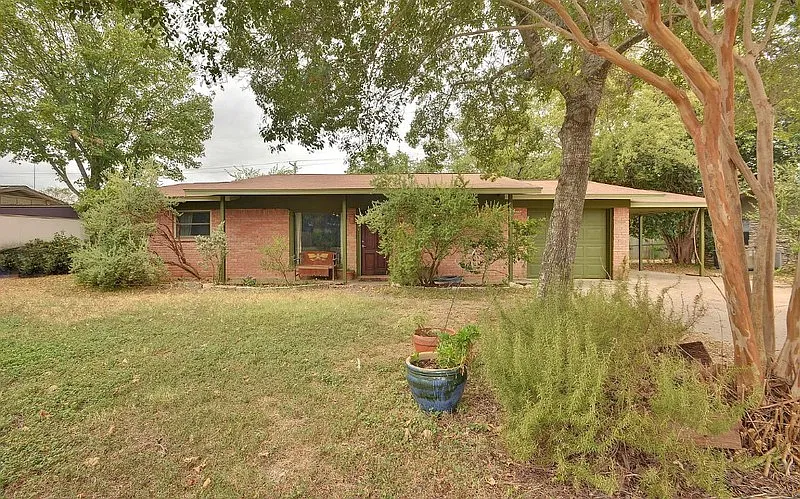 3209 Barton View Dr