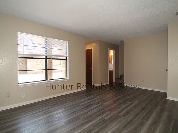 5th image of 2607D Bermuda Dr