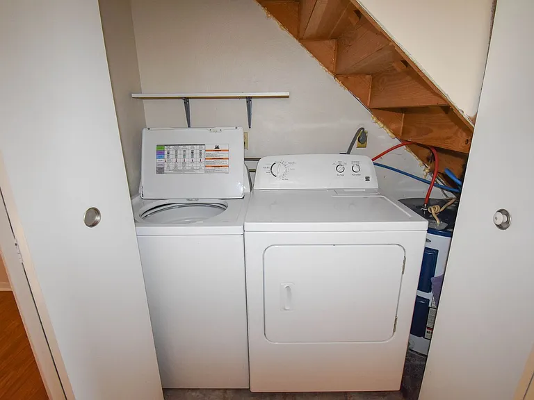 351 W Grape St — Photo 13