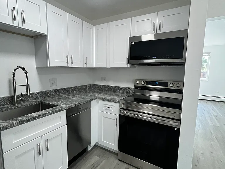 Oak North Apartments — Photo 43