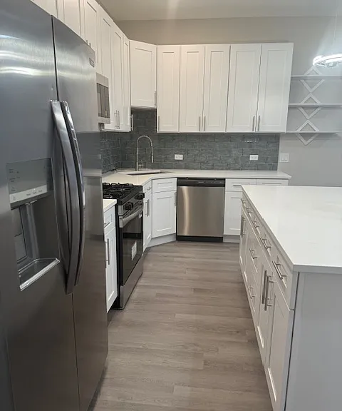 5549 N Lincoln Ave #1 — Photo 6