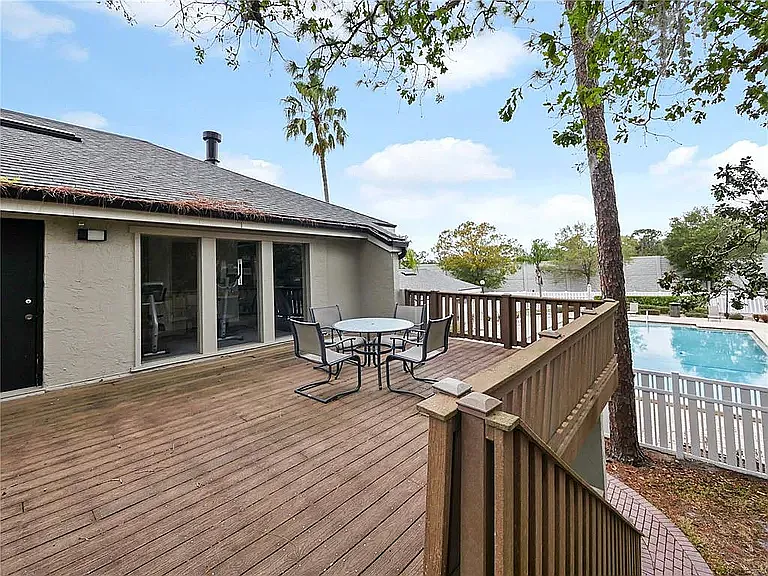 111 Springwood A Cir — Photo 6
