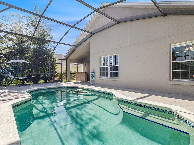 7907 Magnolia Bend Ct #COURT34747 — Photo 2