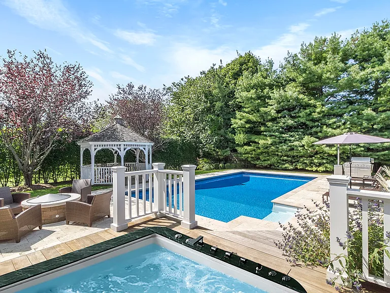 117 Fox Hollow Ln — Photo 18