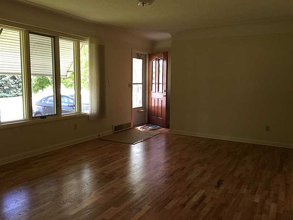 2nd image of 1121 Burlington Ave