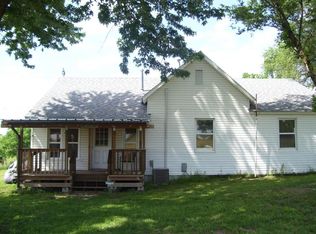 10601 N State Highway V, Walnut Grove, MO 65770