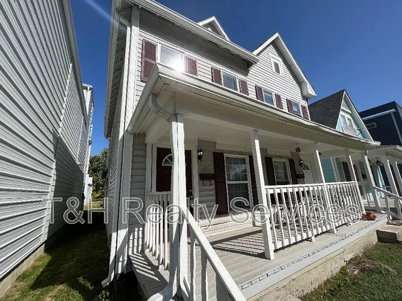 2 bed, 2.5 bath, 1054 sqft, $1,175 — Photo 3