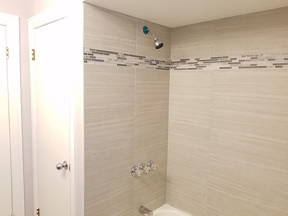 Shower with Tub