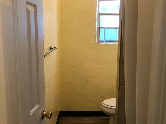 2nd image of 1248 Graham Ave