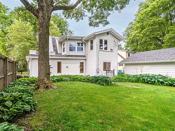 4th image of 2327 Donald St