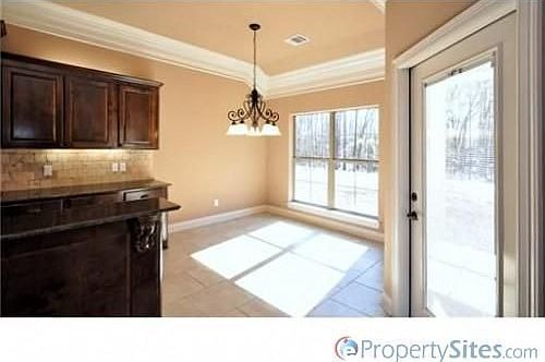 4th image of 2028 Honeytree Trail Cir