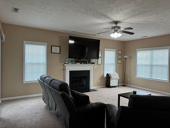 2nd image of 208 Trophy Ridge Dr