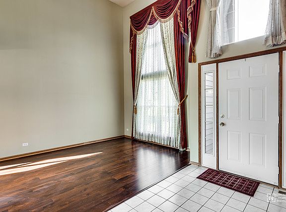 5th image of 1847 Burton Dr