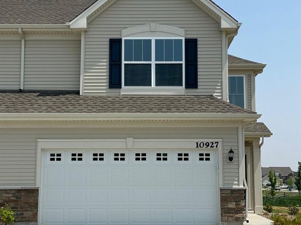 10927 Illinois Dr, Crown Point, IN 46307