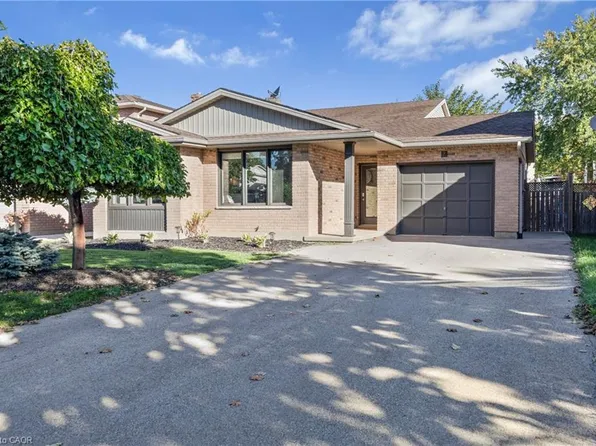 7 Bascary Cres, Saint Catharines, ON L2S 3M6