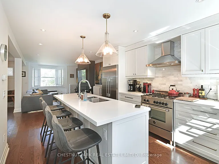 133 Cottingham St #2 — Photo 9