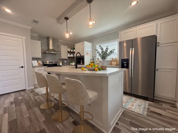 5715 Camelford Dr #528, Sarasota, FL 34233