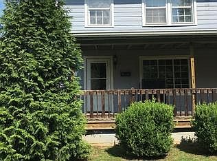 2nd image of 801 Fowler St #801
