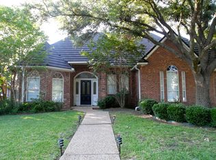 2001 Crockett Ct, Irving, TX 75038